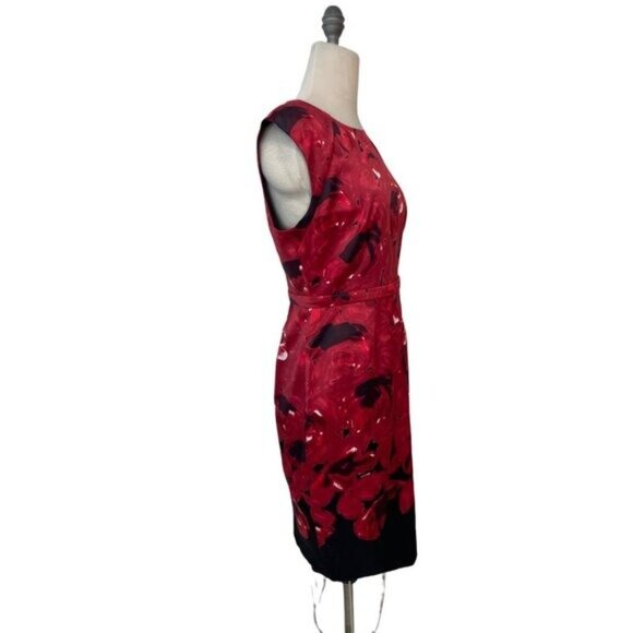 Tahari Shana Red Roses sleeveless Sheath Dress 8 10 - Picture 2 of 5